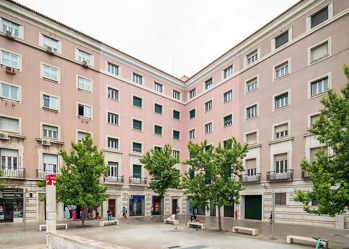 Paya - 1 Bedroom And Pool In Areeiro * リスボン